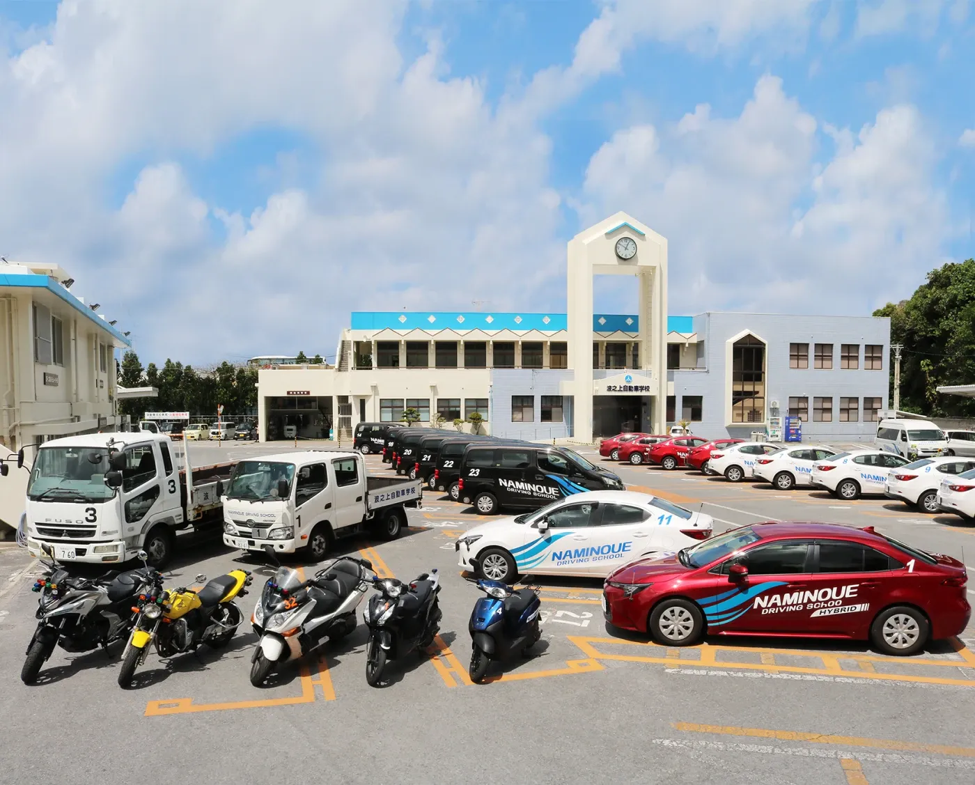波之上自動車学校 外観